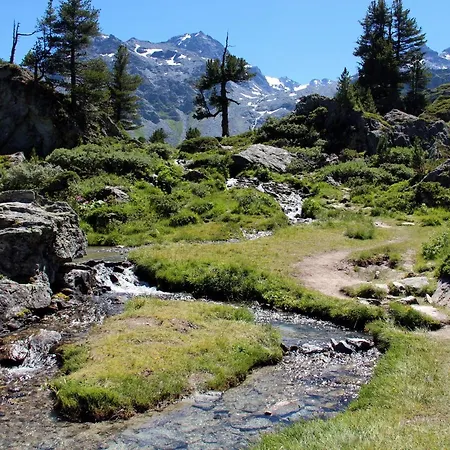 Pracondu 1 403 - Outdoor & Fun Charming Lägenhet