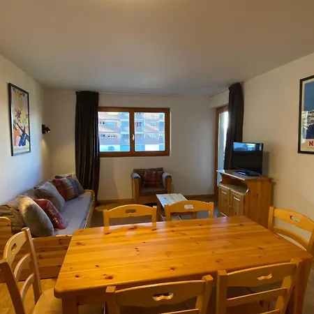 Pracondu 1 403 - Outdoor & Fun Charming Lägenhet *