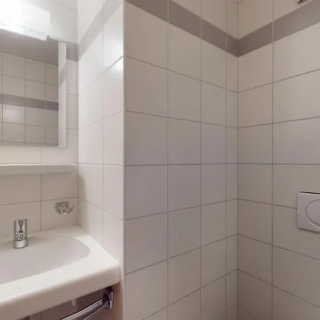 Pracondu 1 403 - Outdoor & Fun Charming *